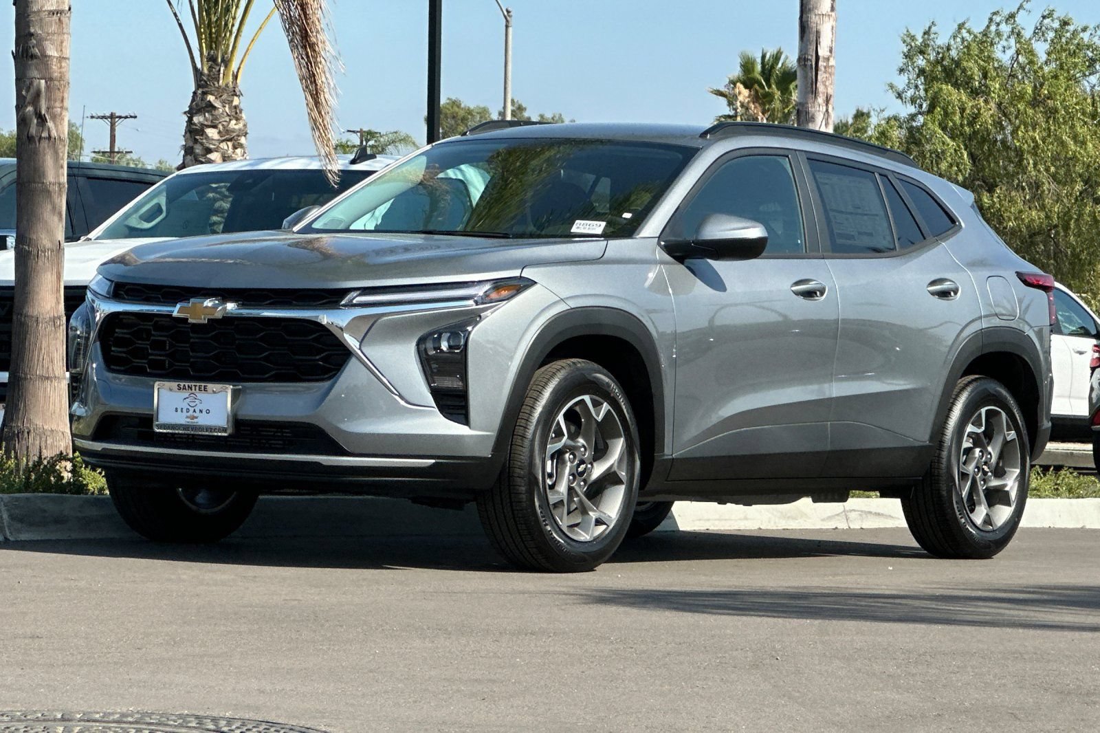 New 2026 Chevrolet Trax LT w/ Driver Confidence Package FWD image 8