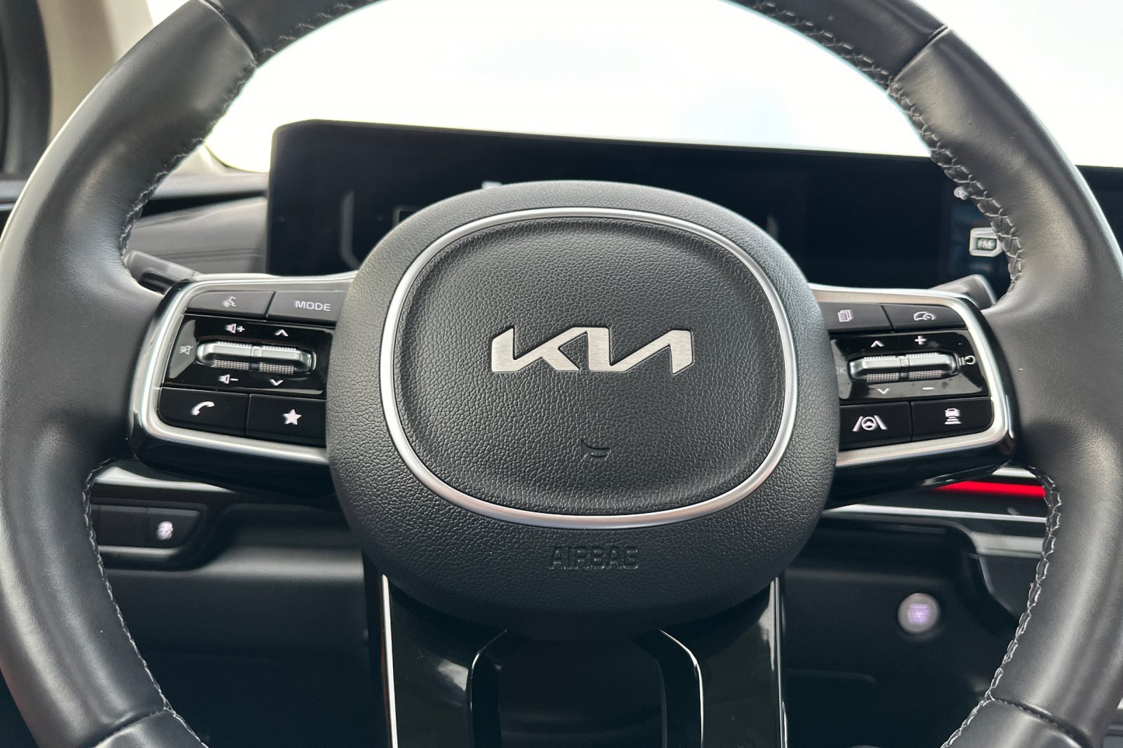 Used 2026 Kia Carnival SX Prestige FWD image 25