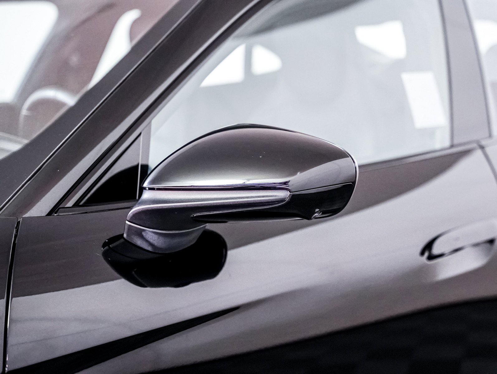 Certified 2021 Porsche Taycan Turbo image 27