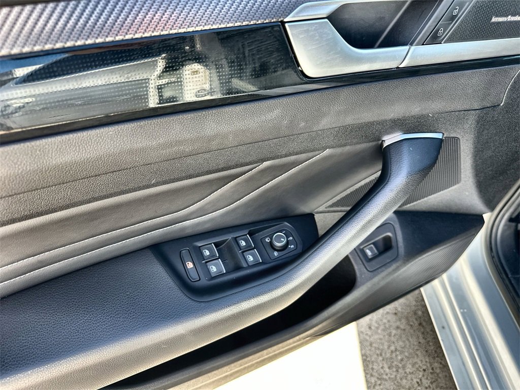 Used 2023 Volkswagen Arteon SEL Premium w/ Arteon MDO Package image 22