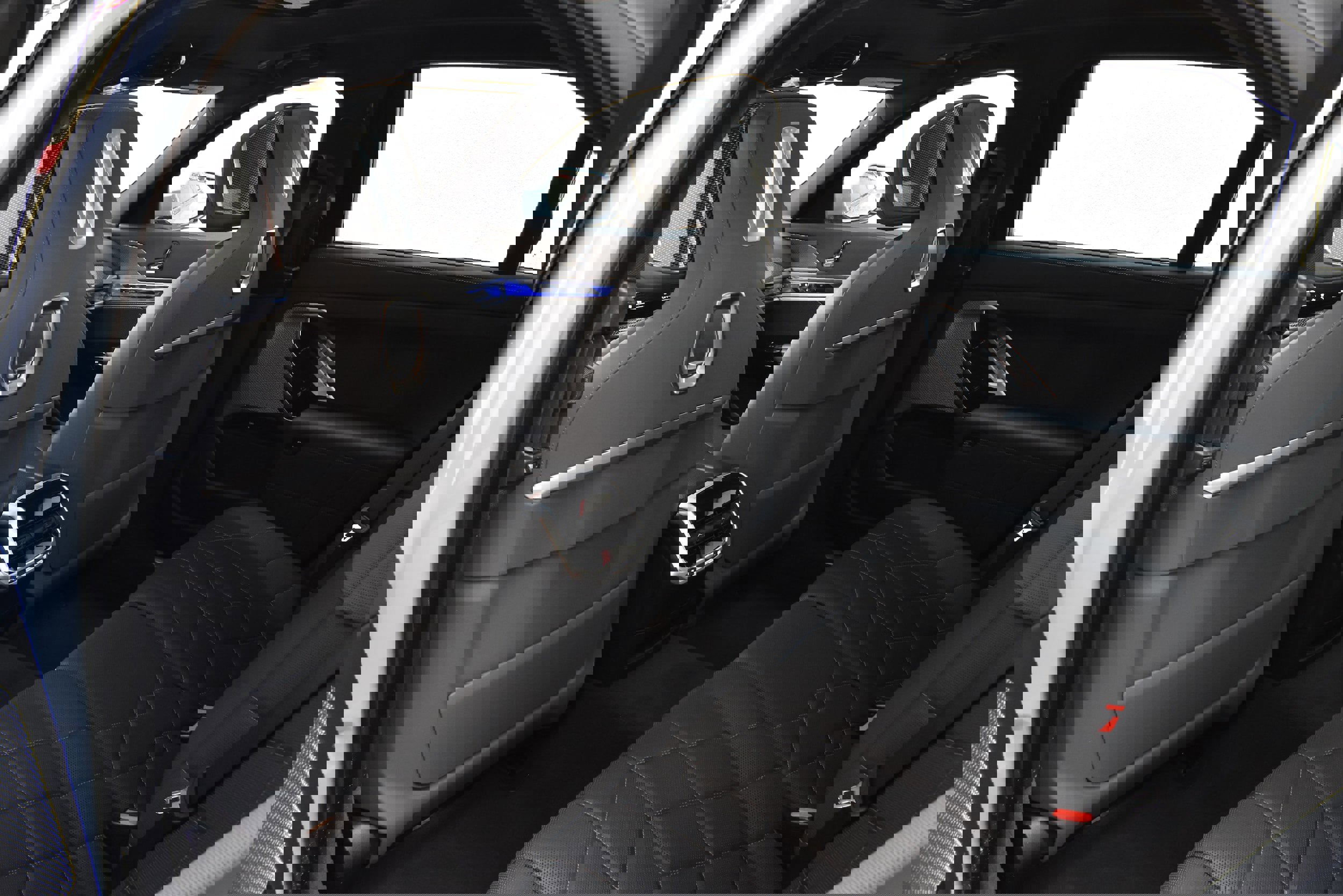 Used 2023 BMW i7 xDrive60 image 24