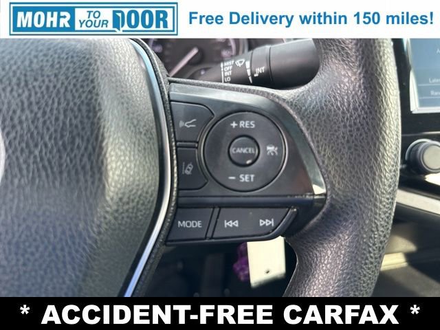 Used 2018 Toyota Camry LE image 21