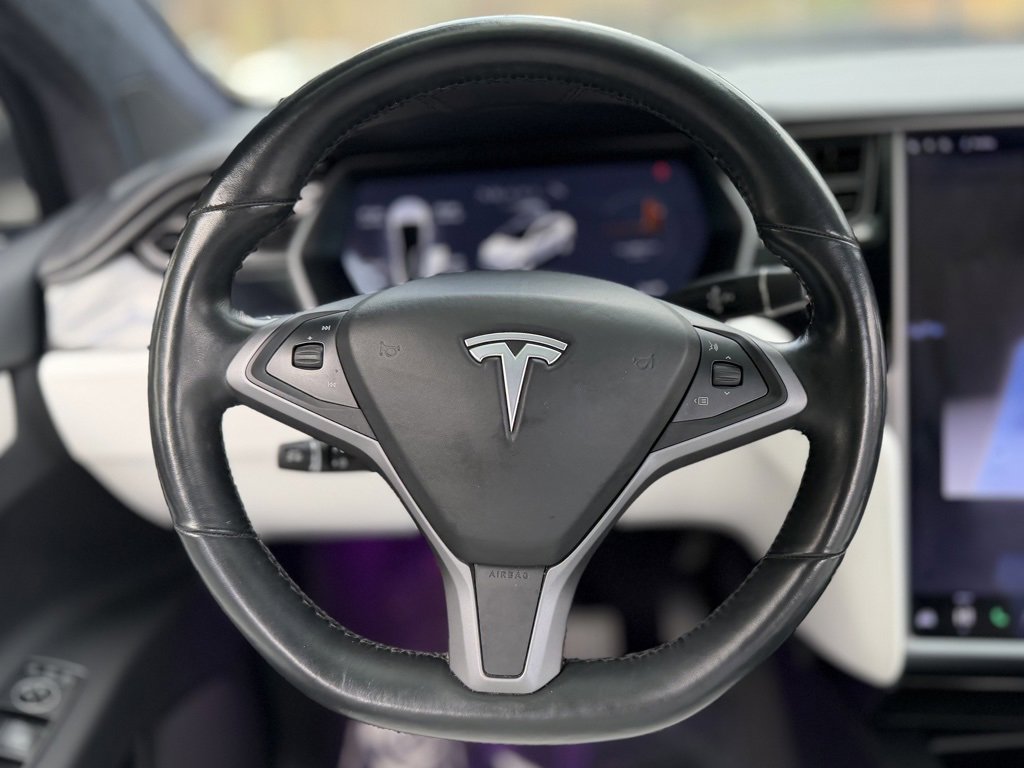 Used 2020 Tesla Model X Long Range image 44