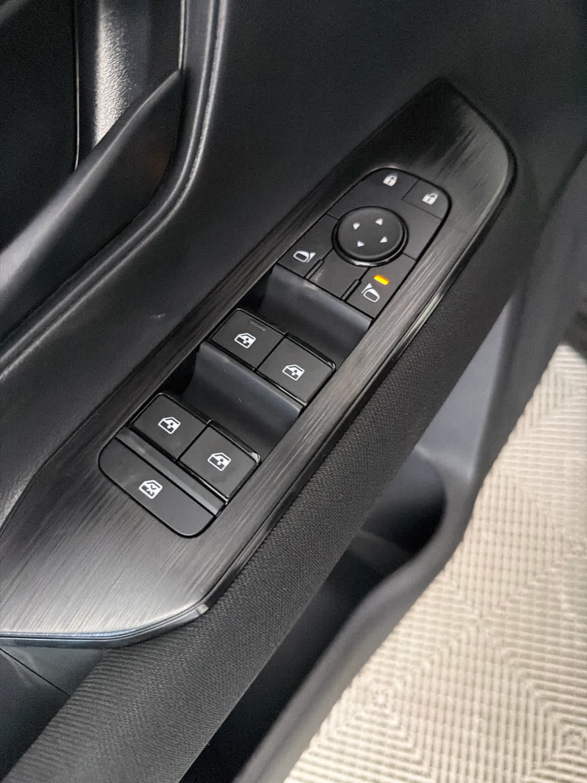 New 2026 Nissan Kicks S FWD image 23
