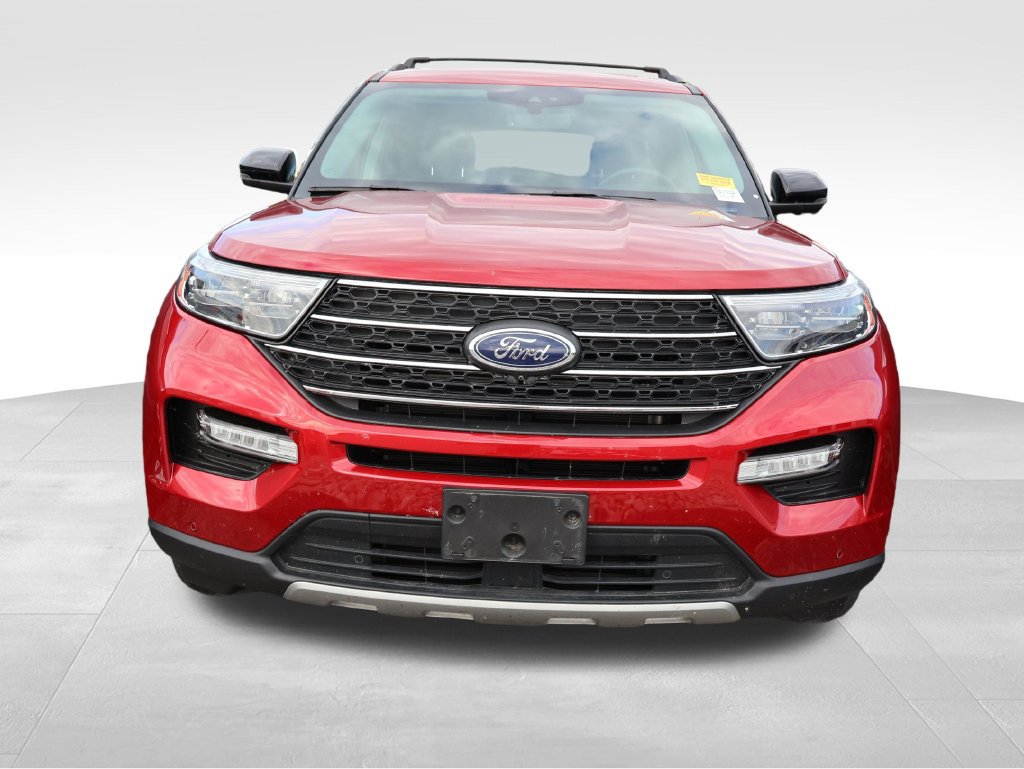 Used 2022 Ford Explorer XLT w/ Equipment Group 202A AWD/4WD image 7