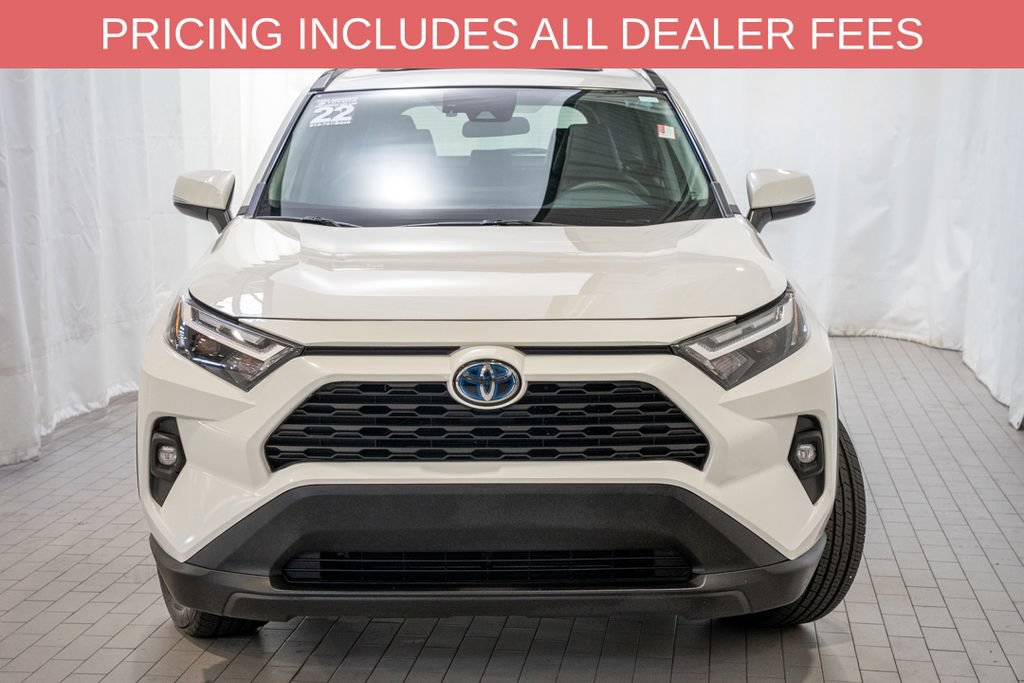 Used 2022 Toyota RAV4 XLE Premium AWD/4WD image 2