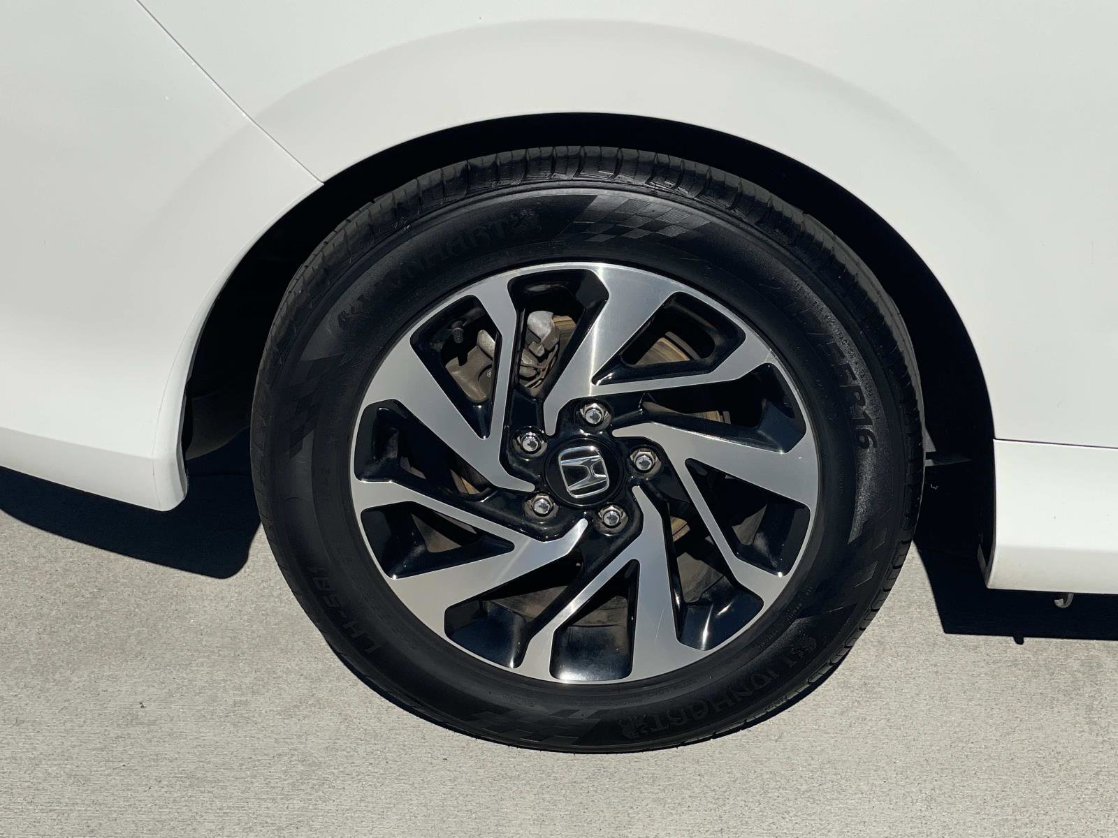 Used 2017 Honda Civic LX-P image 30