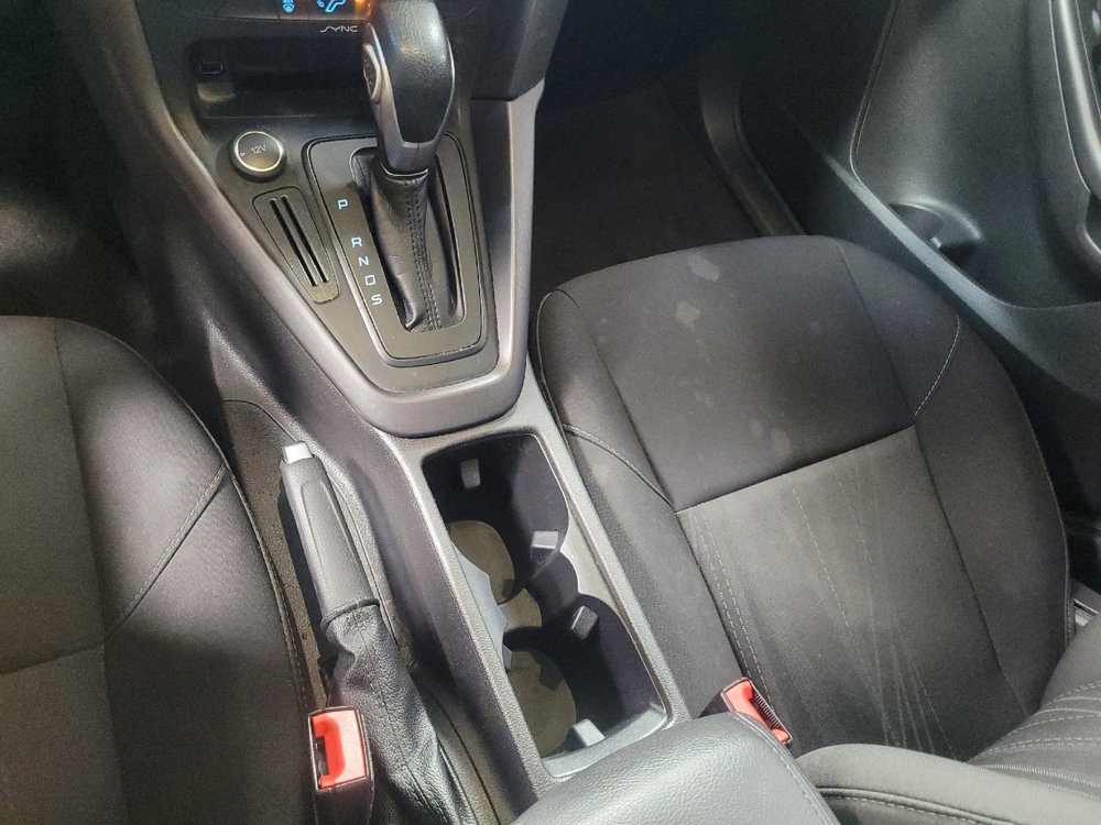 Used 2017 Ford Focus SEL FWD image 26