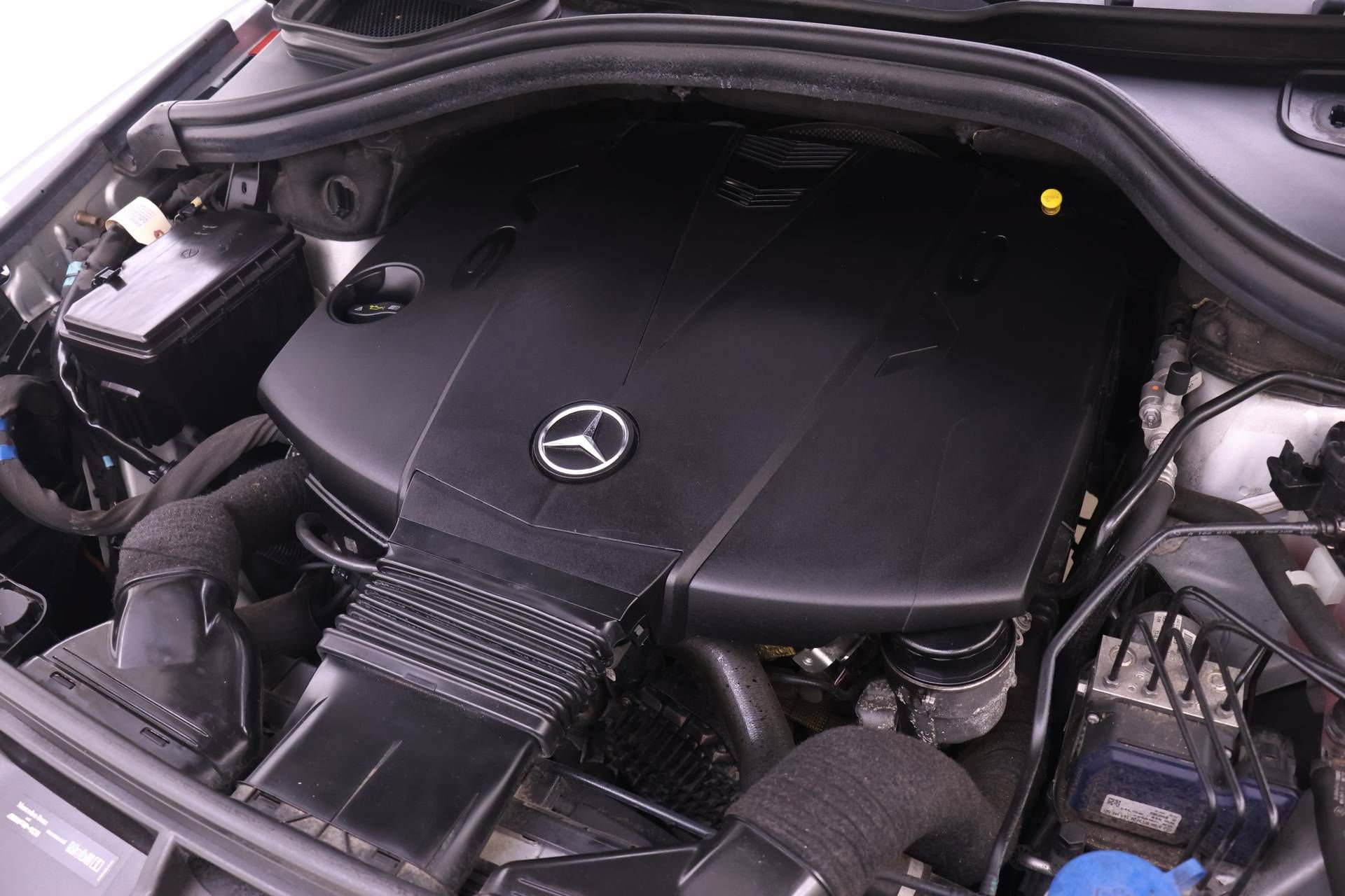 Used 2014 Mercedes-Benz ML 350 BlueTEC 4MATIC image 17