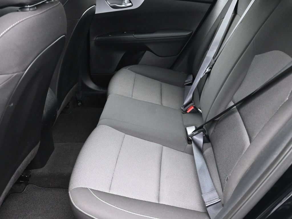 Used 2023 Kia Forte LXS FWD image 12