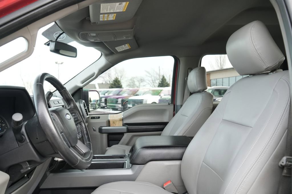 Used 2018 Ford F150 XLT w/ Equipment Group 302A Luxury image 26