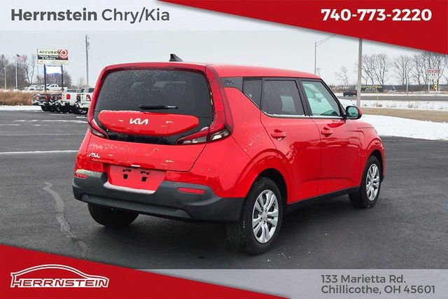 Used 2022 Kia Soul LX image 29