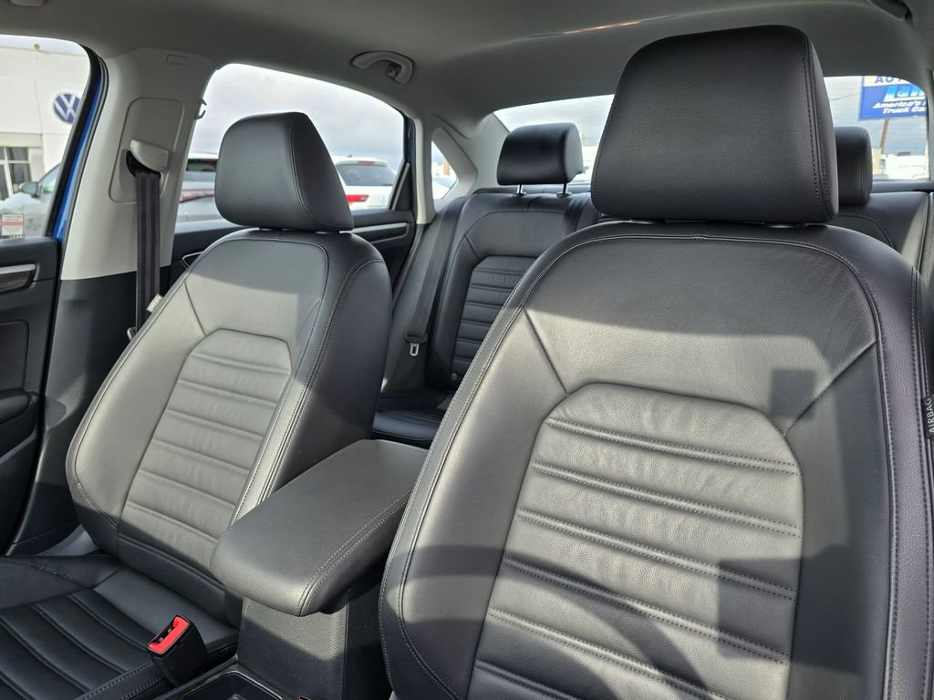 Used 2016 Volkswagen Passat 3.6 SEL Premium image 24