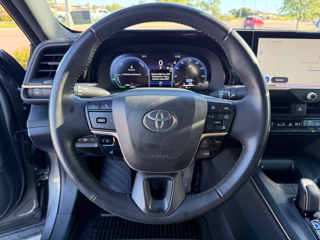 Used 2023 Toyota Crown AWD/4WD image 13