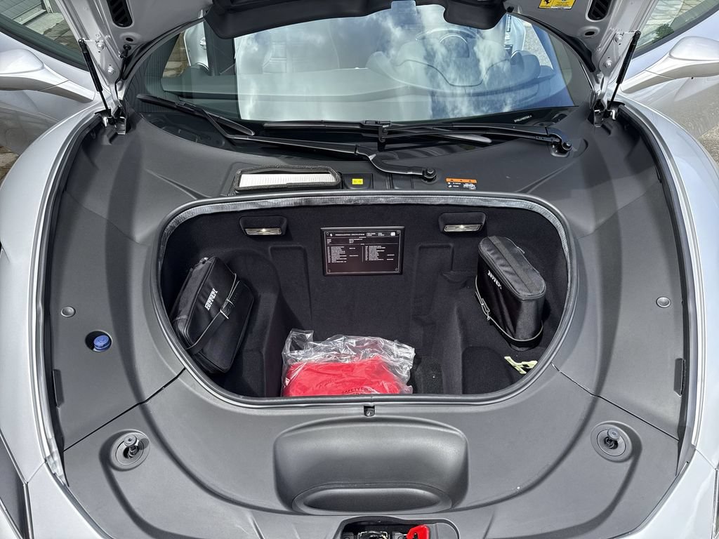 Certified 2022 Ferrari F8 Tributo RWD image 22