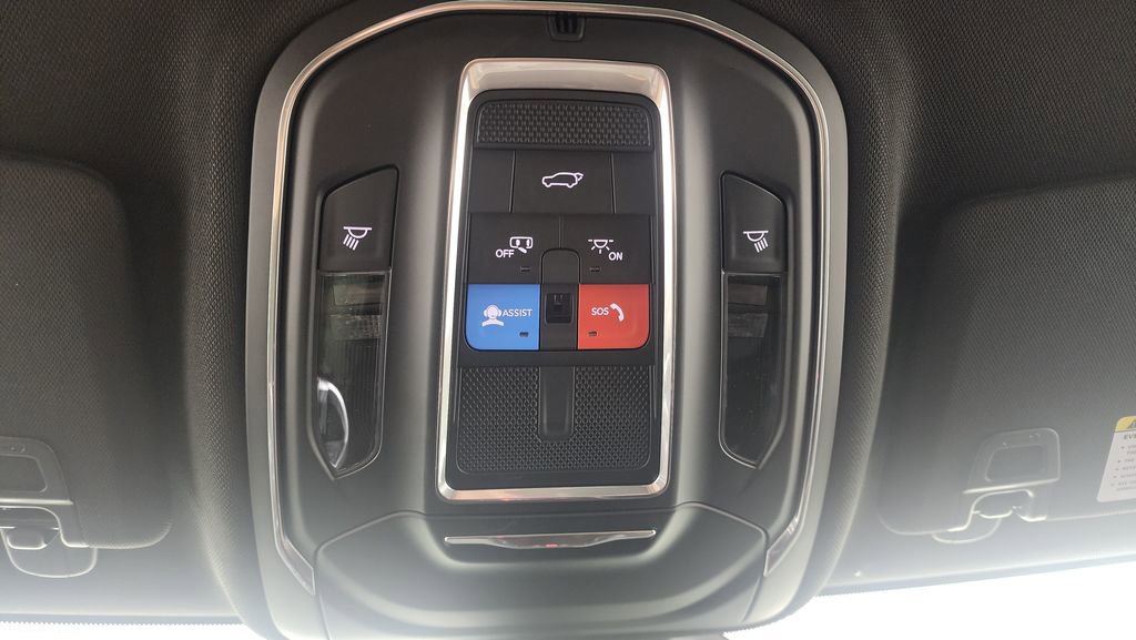 New 2025 Jeep Grand Cherokee Laredo w/ Luxury Tech Group I image 24