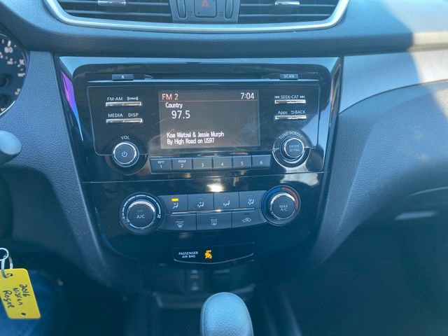 Used 2016 Nissan Rogue S image 21