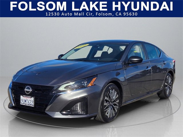 Used 2024 Nissan Altima 2.5 SV
