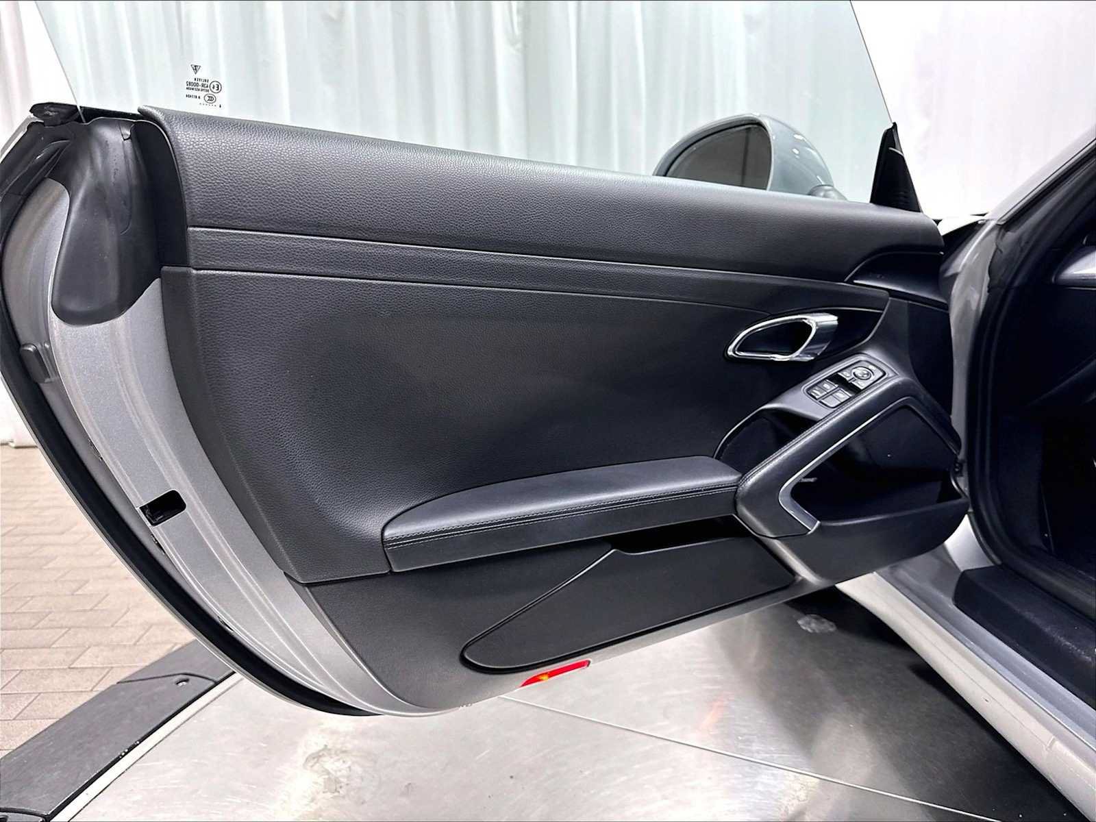 Used 2017 Porsche 911 Carrera S RWD image 24