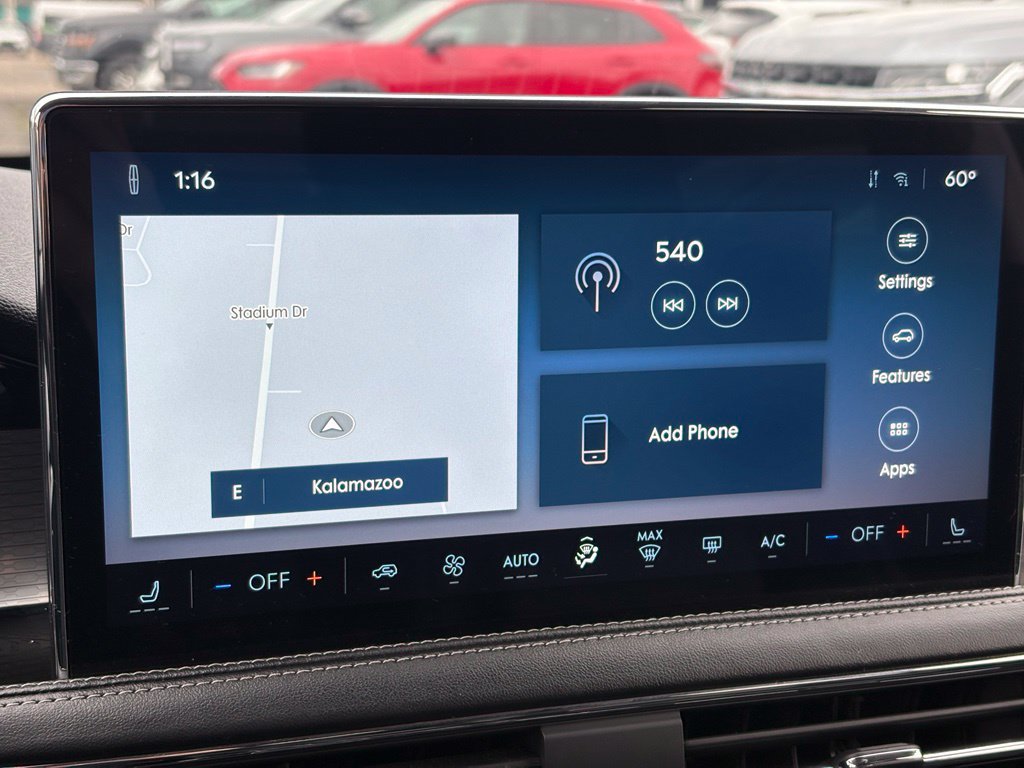 Used 2023 Lincoln Corsair AWD image 25