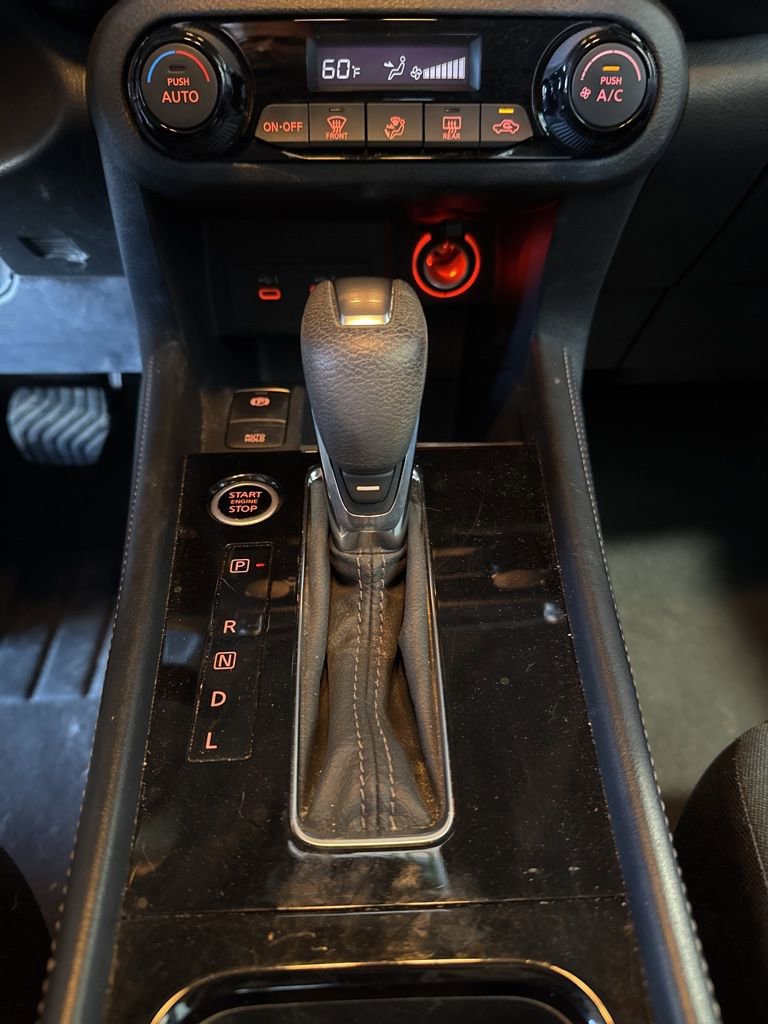 Used 2021 Nissan Kicks SV image 31