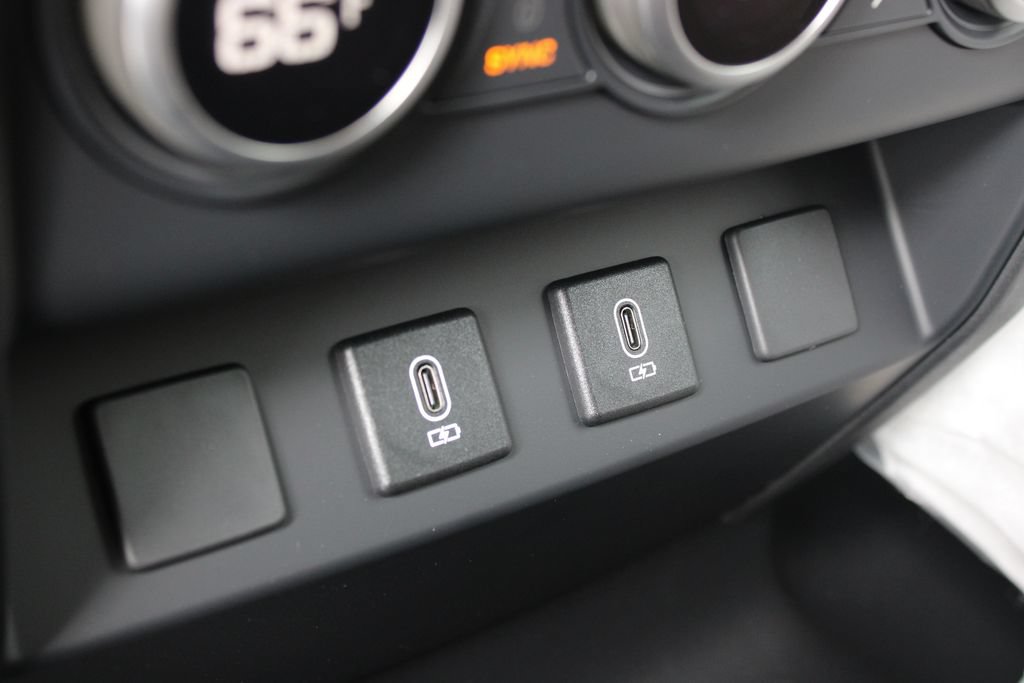New 2026 Land Rover Defender 110 S AWD/4WD image 25