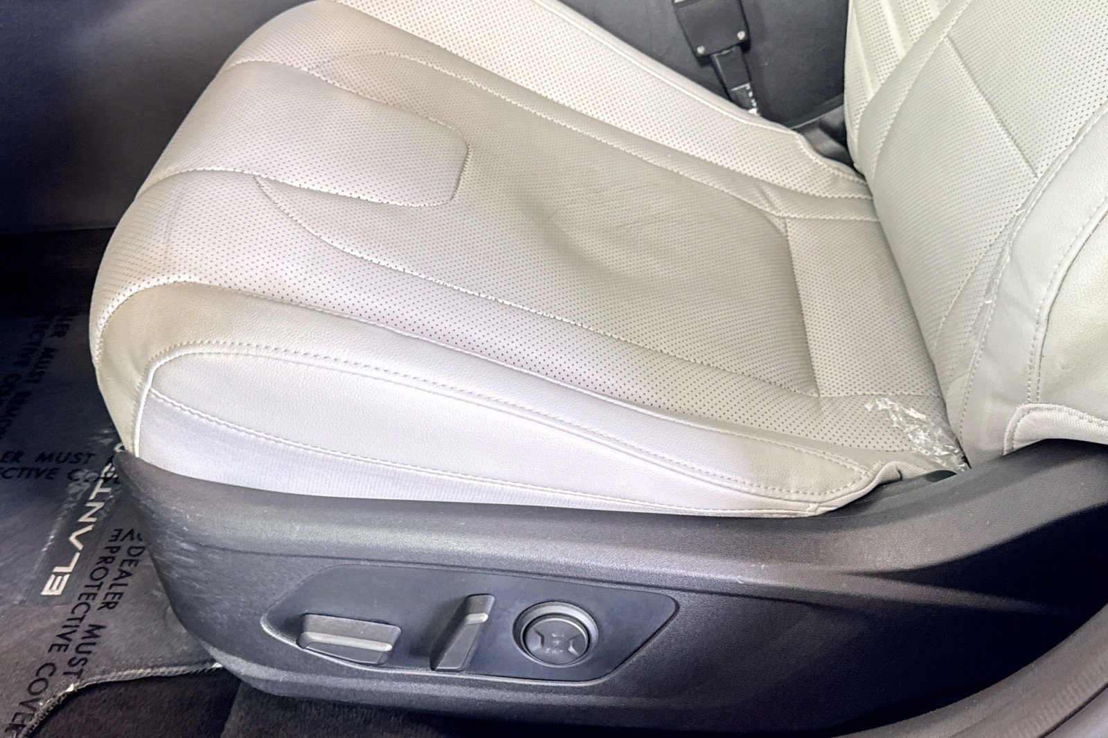 Used 2021 Hyundai Elantra Limited image 19