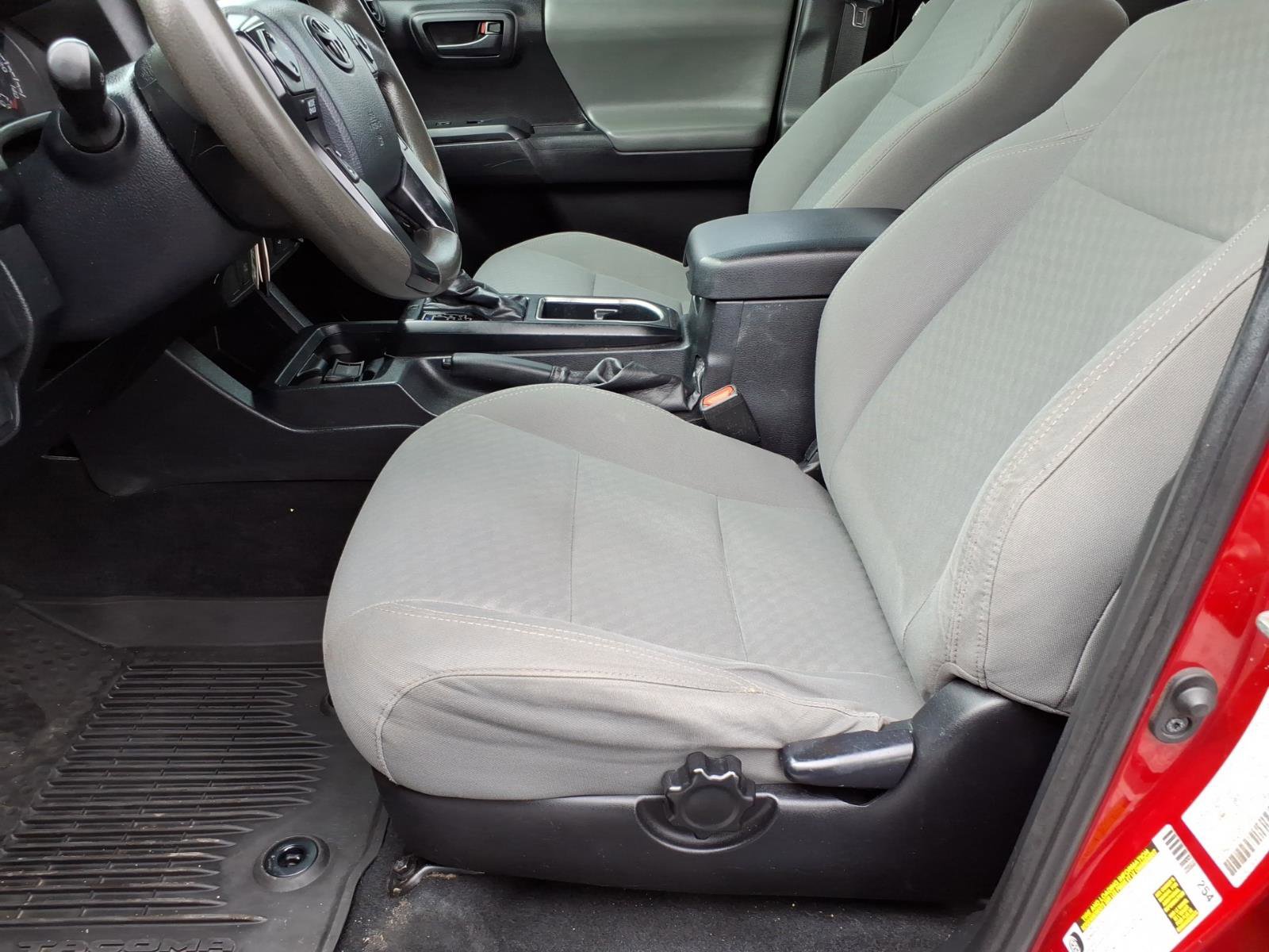 Used 2020 Toyota Tacoma SR AWD/4WD image 14