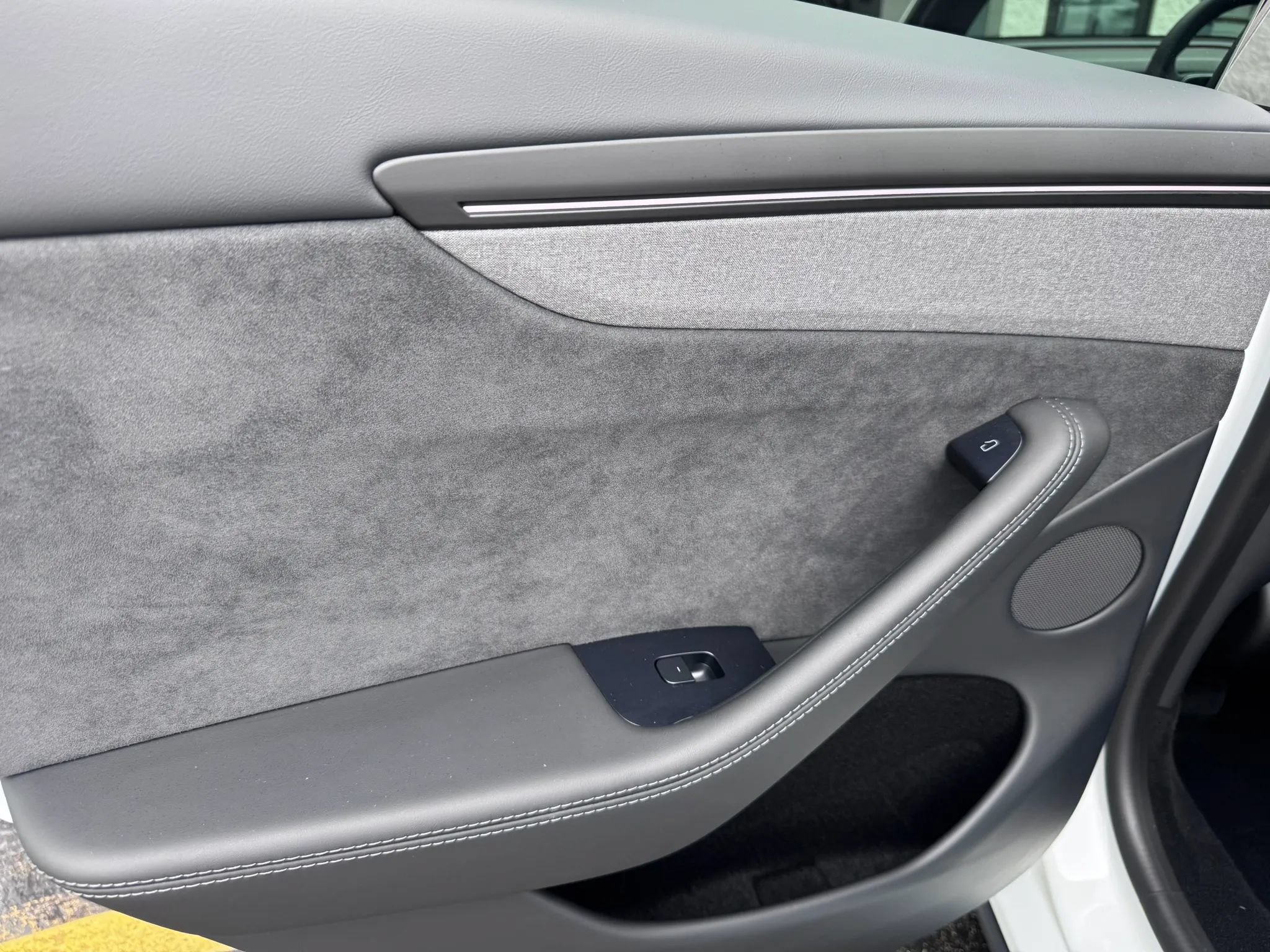 Used 2026 Tesla Model Y AWD image 30
