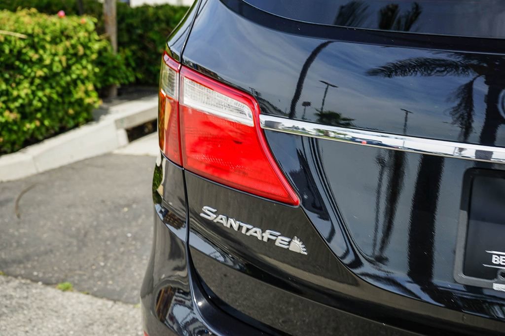 Used 2014 Hyundai Santa Fe GLS image 7