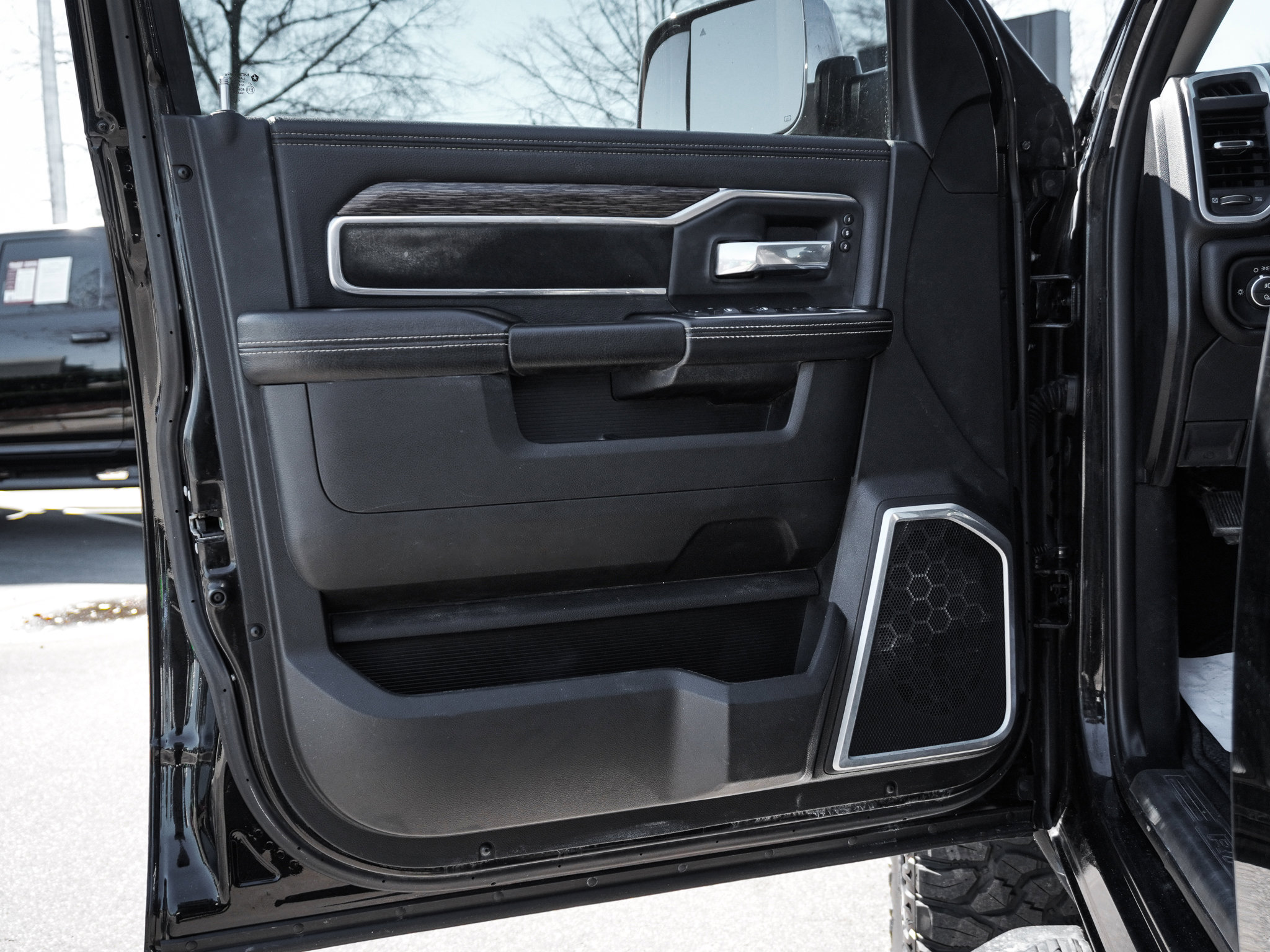 Used 2020 RAM 2500 Laramie AWD/4WD image 14