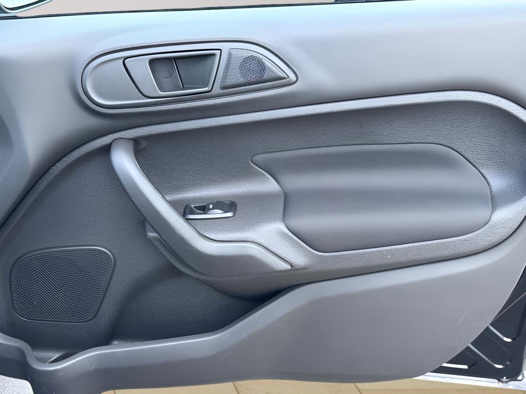 Used 2019 Ford Fiesta SE image 26