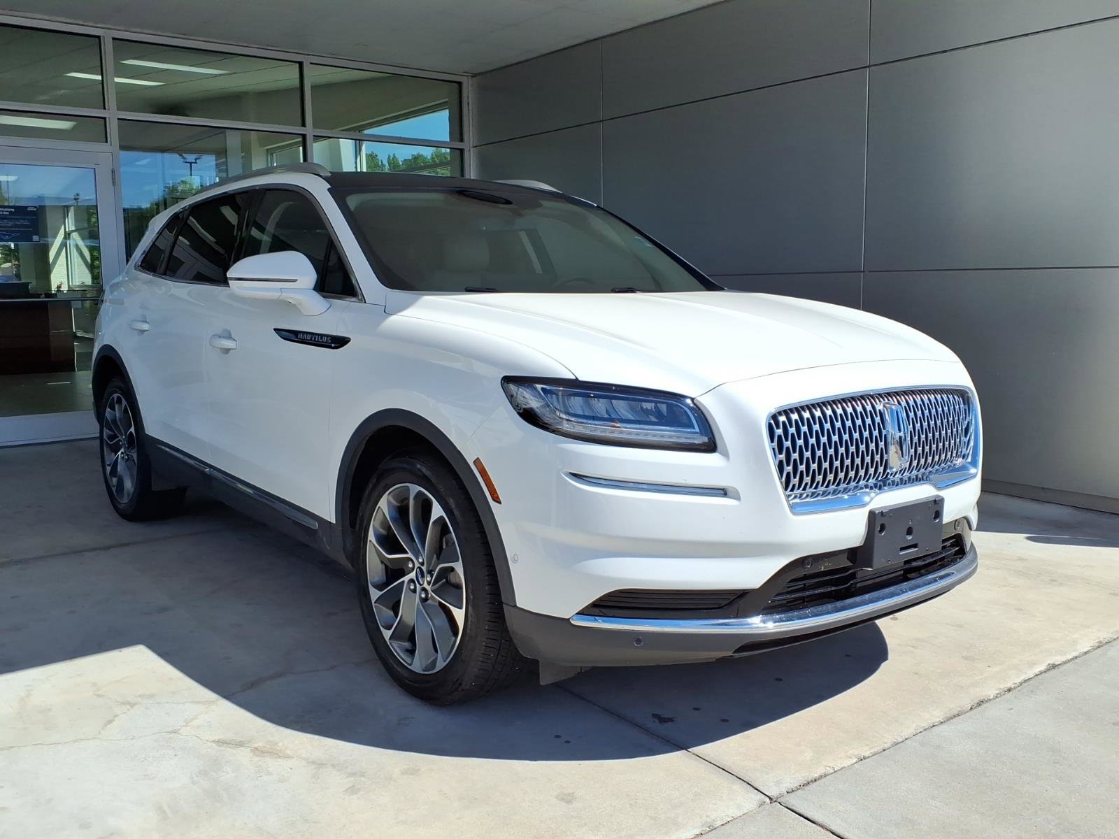 Used 2022 Lincoln Nautilus Reserve w/ Equipment Group 201A FWD video 1