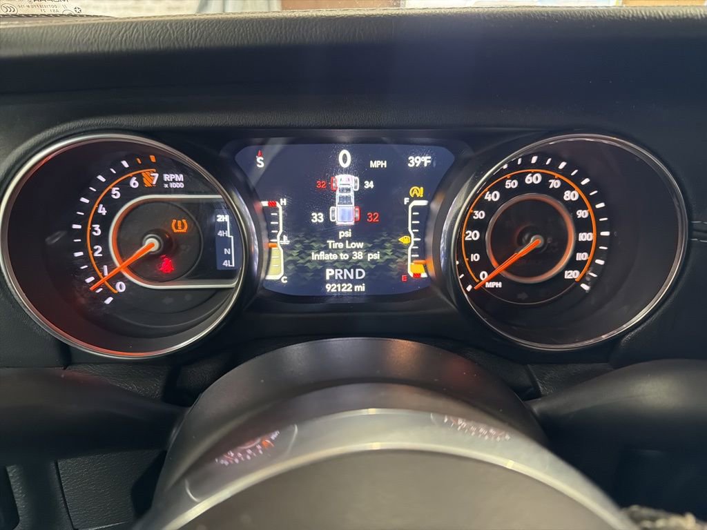 Used 2020 Jeep Gladiator Overland AWD/4WD image 23