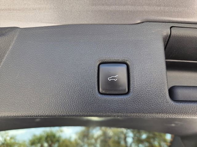 Used 2021 Ford Escape Titanium w/ Titanium Elite Package image 10