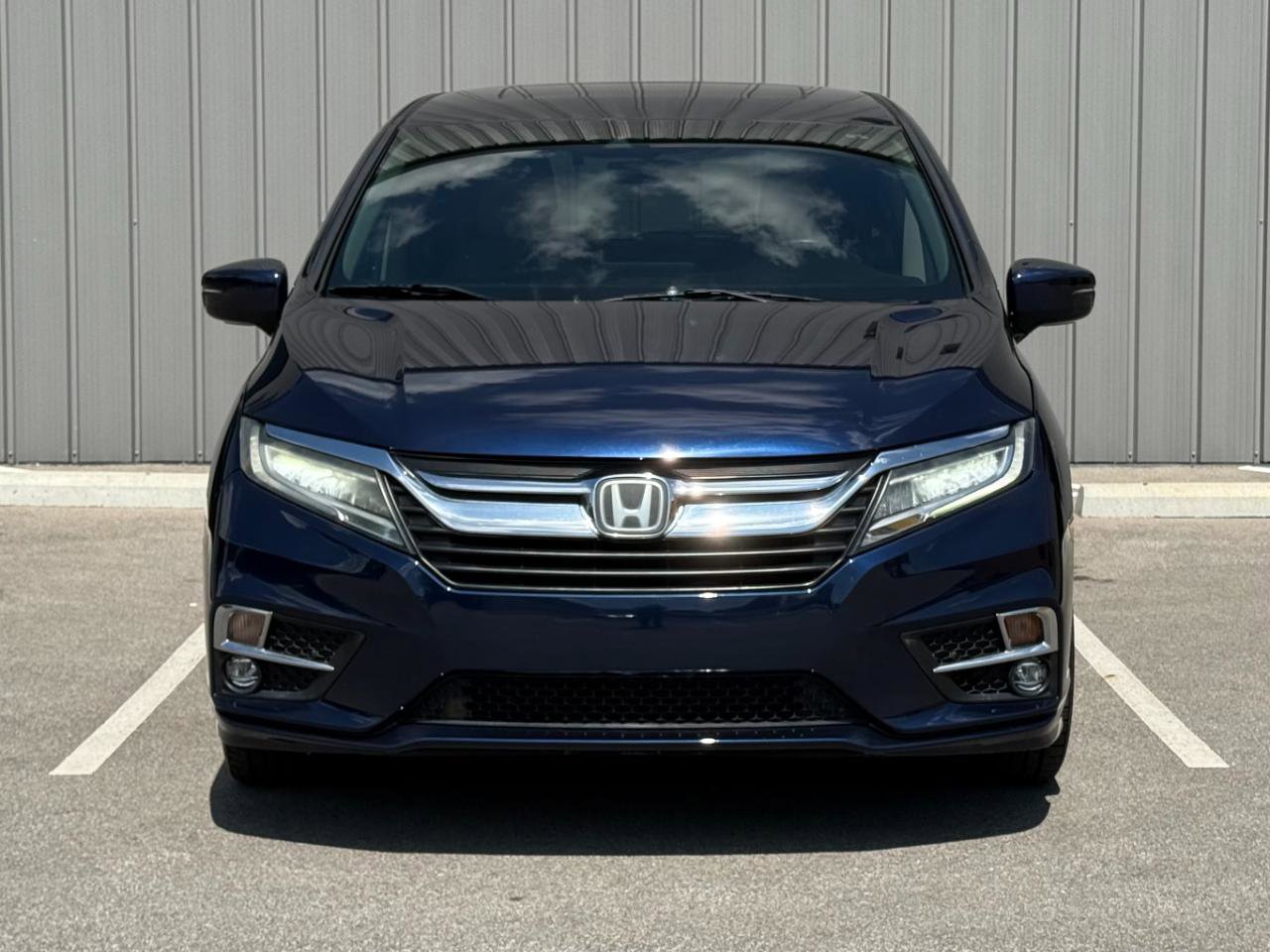 Used 2018 Honda Odyssey Elite image 2