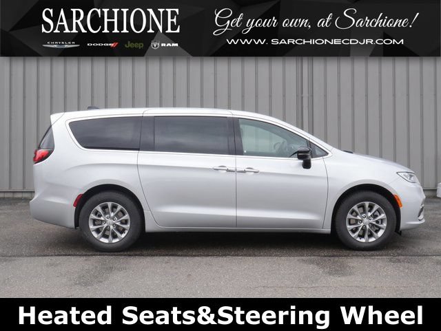 New 2026 Chrysler Pacifica Select AWD/4WD image 1
