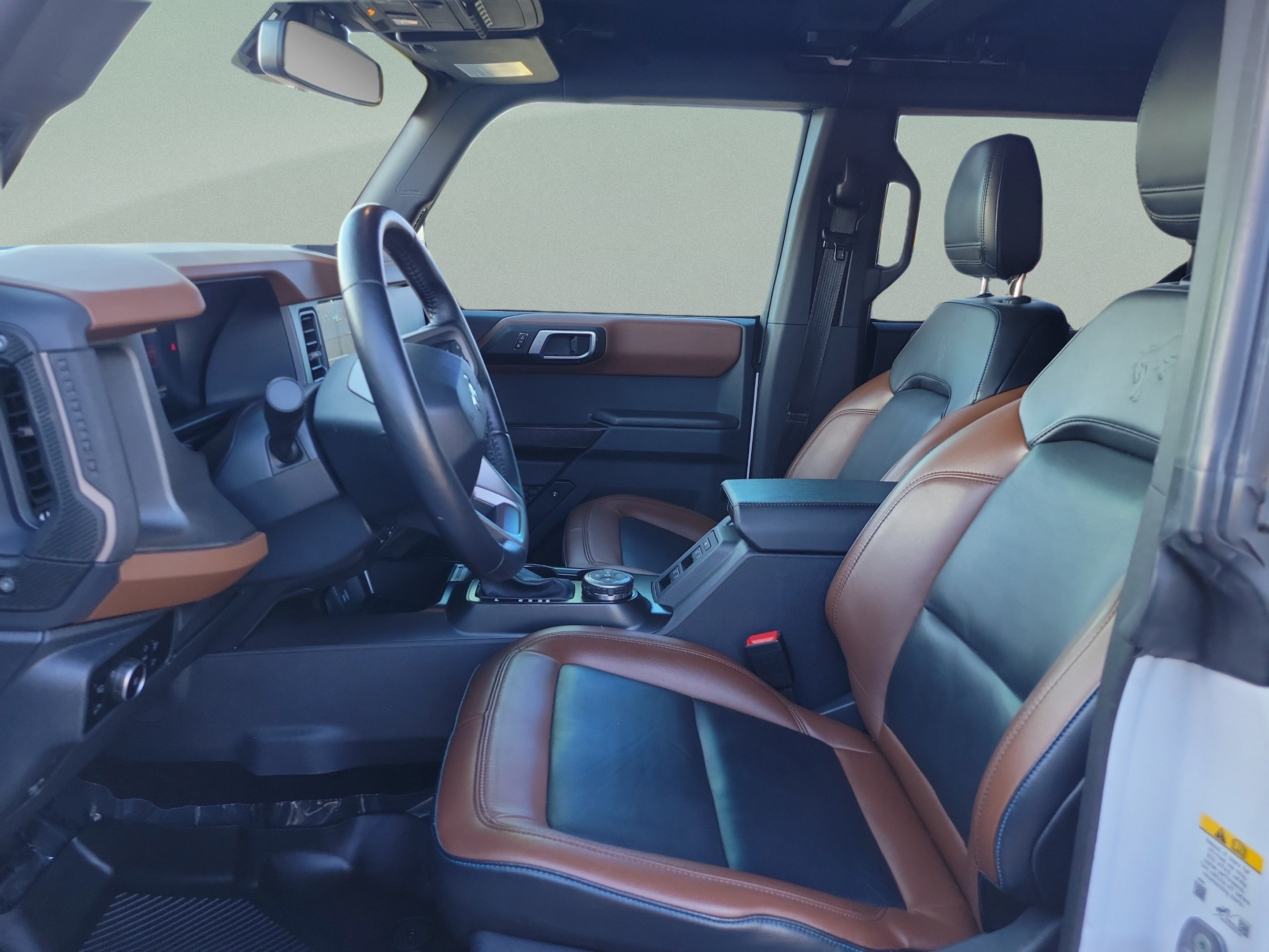 Used 2024 Ford Bronco Outer Banks AWD/4WD image 17