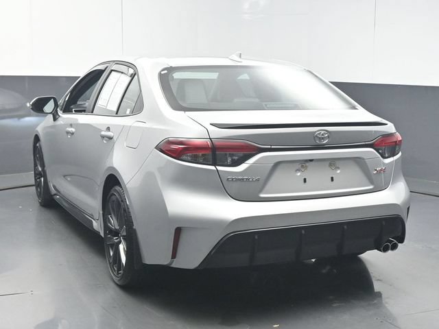Used 2025 Toyota Corolla XSE FWD image 6