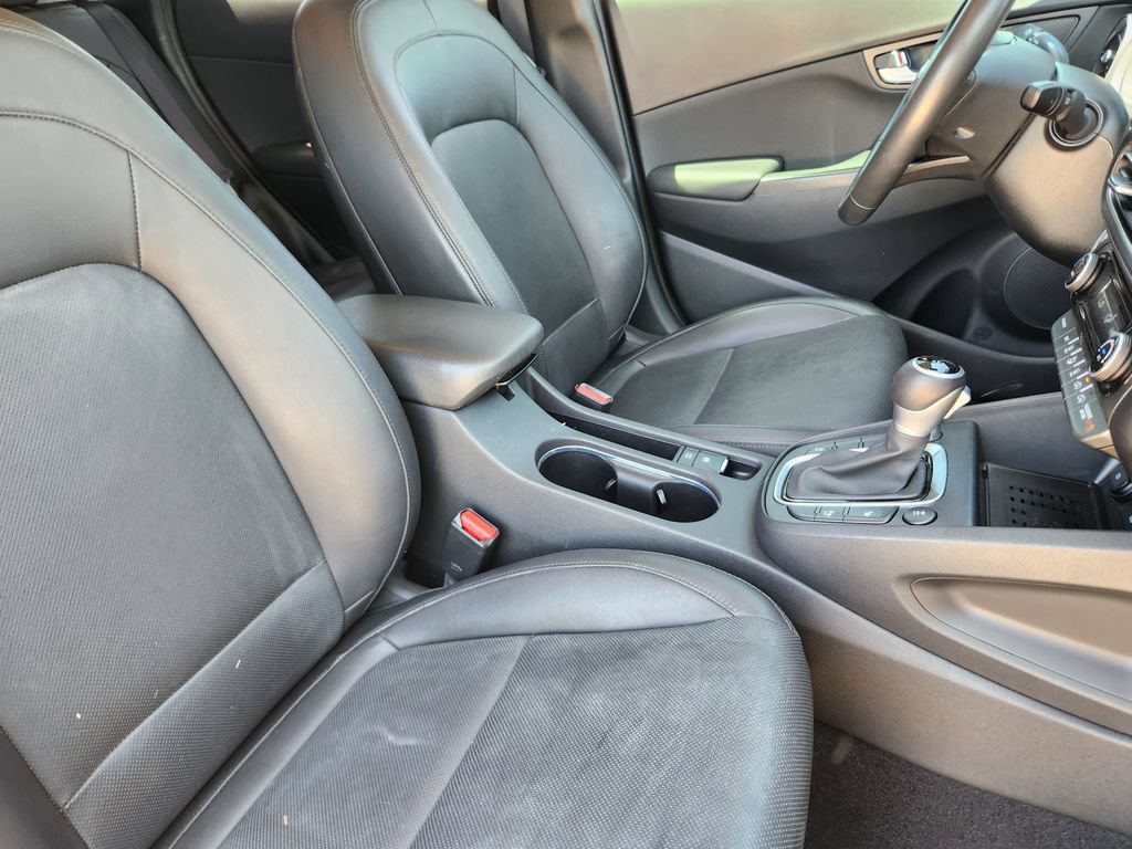 Used 2022 Hyundai Kona Limited w/ Cargo Package AWD/4WD image 14