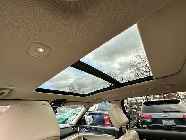 Certified 2022 Jeep Grand Cherokee L Limited image 25