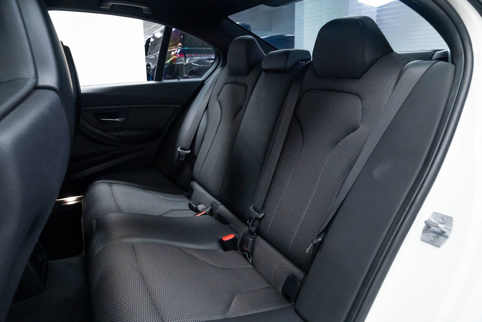 Used 2018 BMW M3 image 22