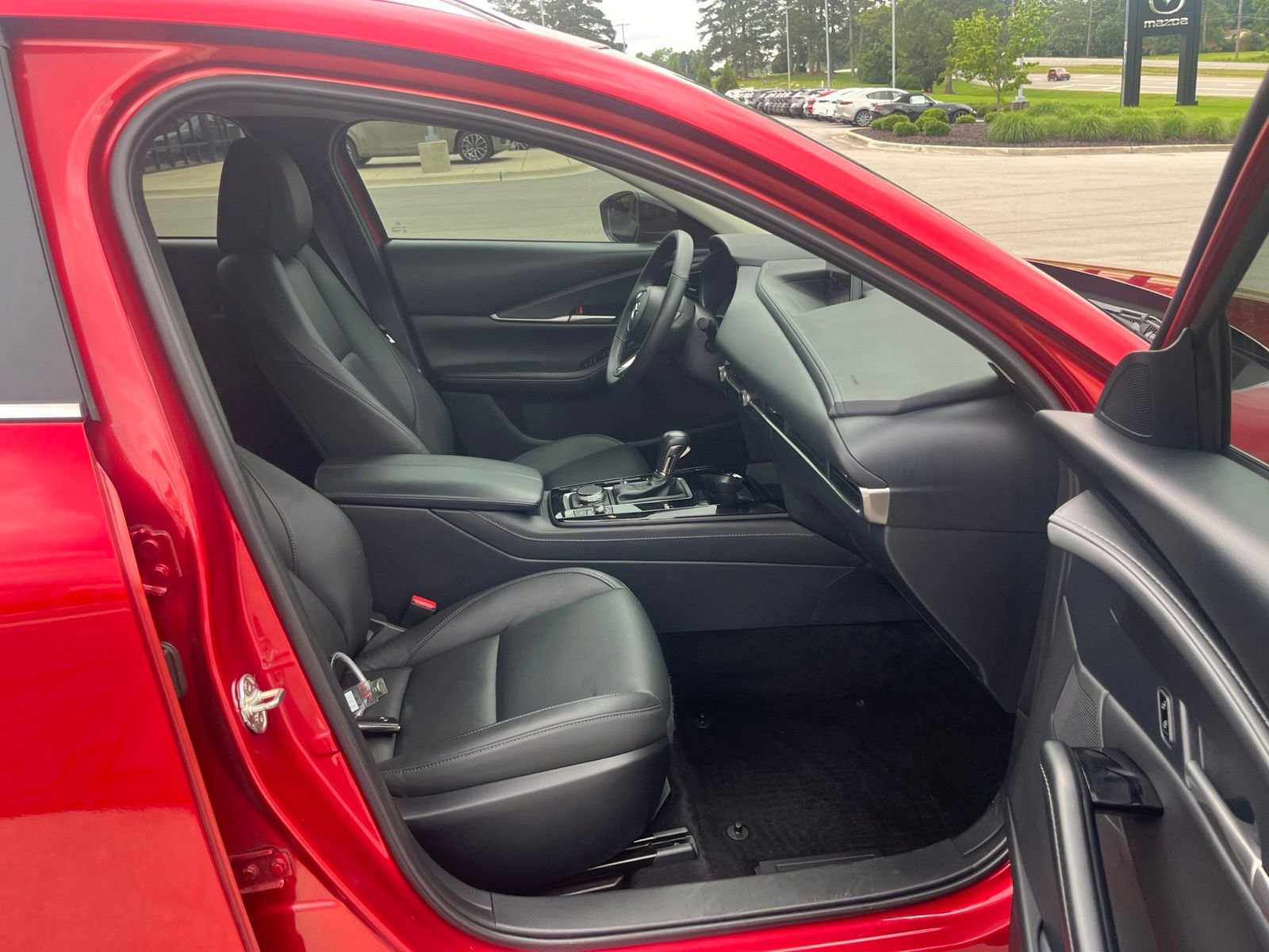 Used 2025 MAZDA CX-30 AWD 2.5 S w/ Select Sport Pkg image 32