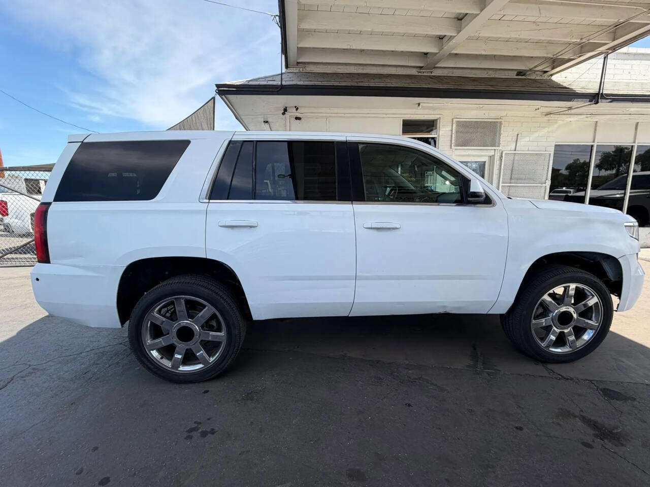 Used 2016 Chevrolet Tahoe 4WD image 3