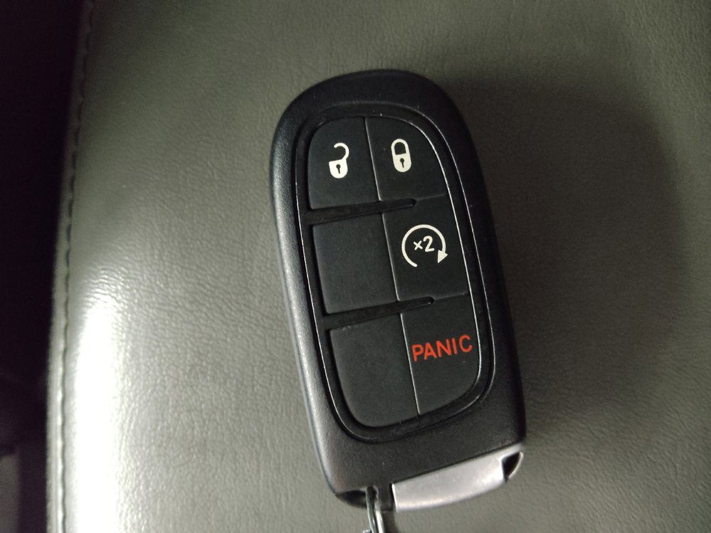 Used 2014 Jeep Cherokee Limited FWD image 32
