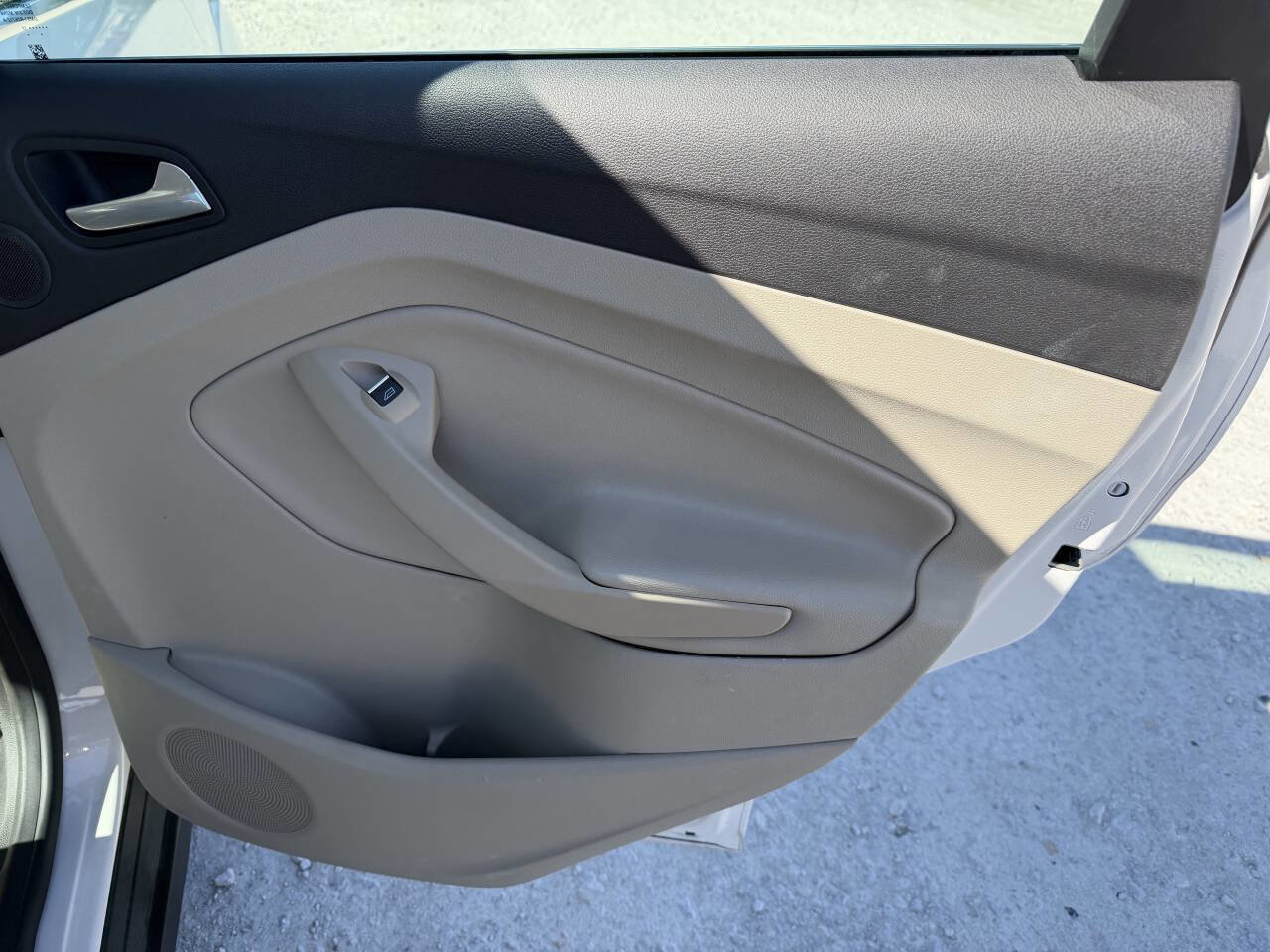 Used 2013 Ford C-MAX SEL FWD image 19