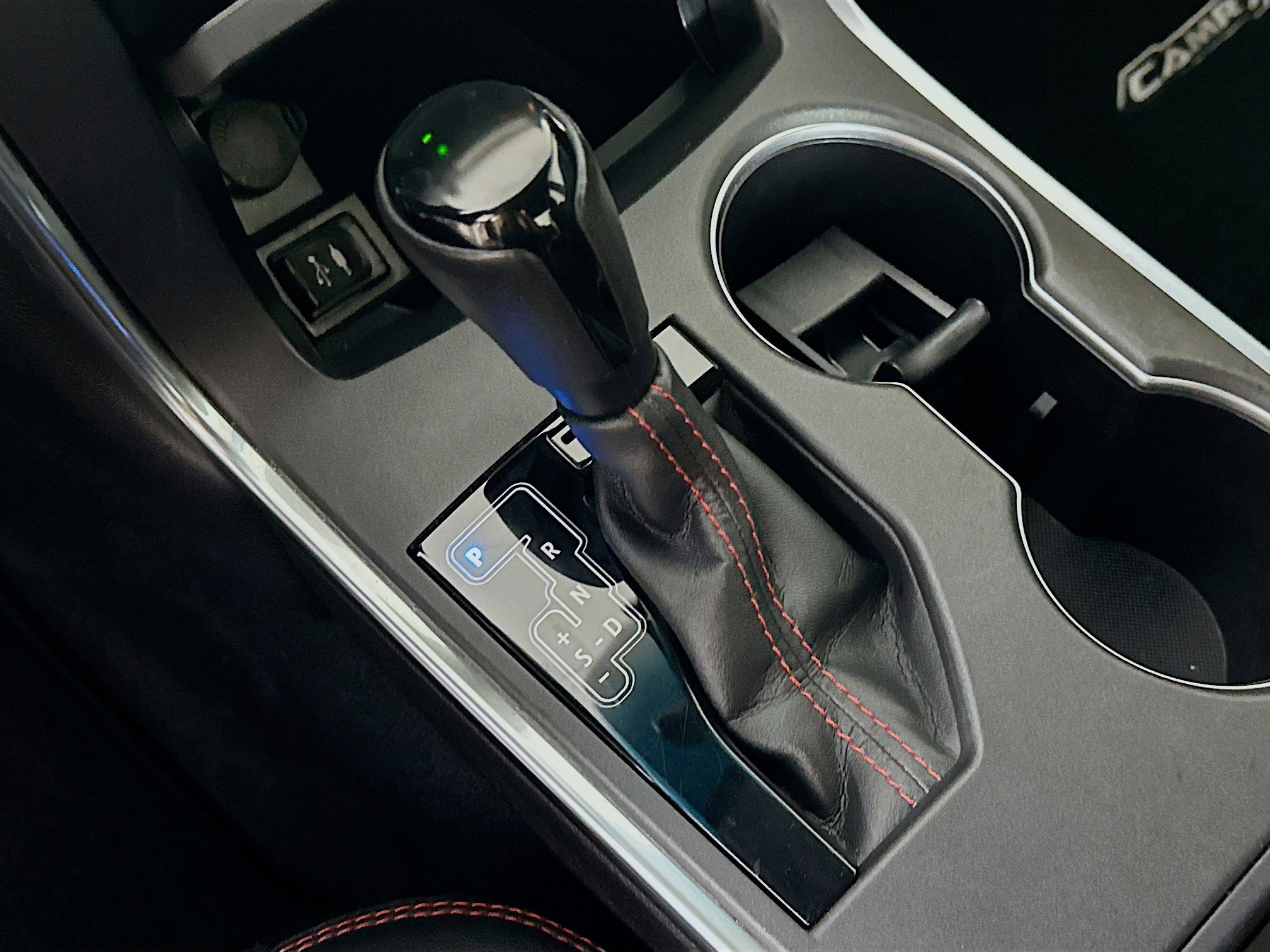 Used 2017 Toyota Camry SE FWD image 23