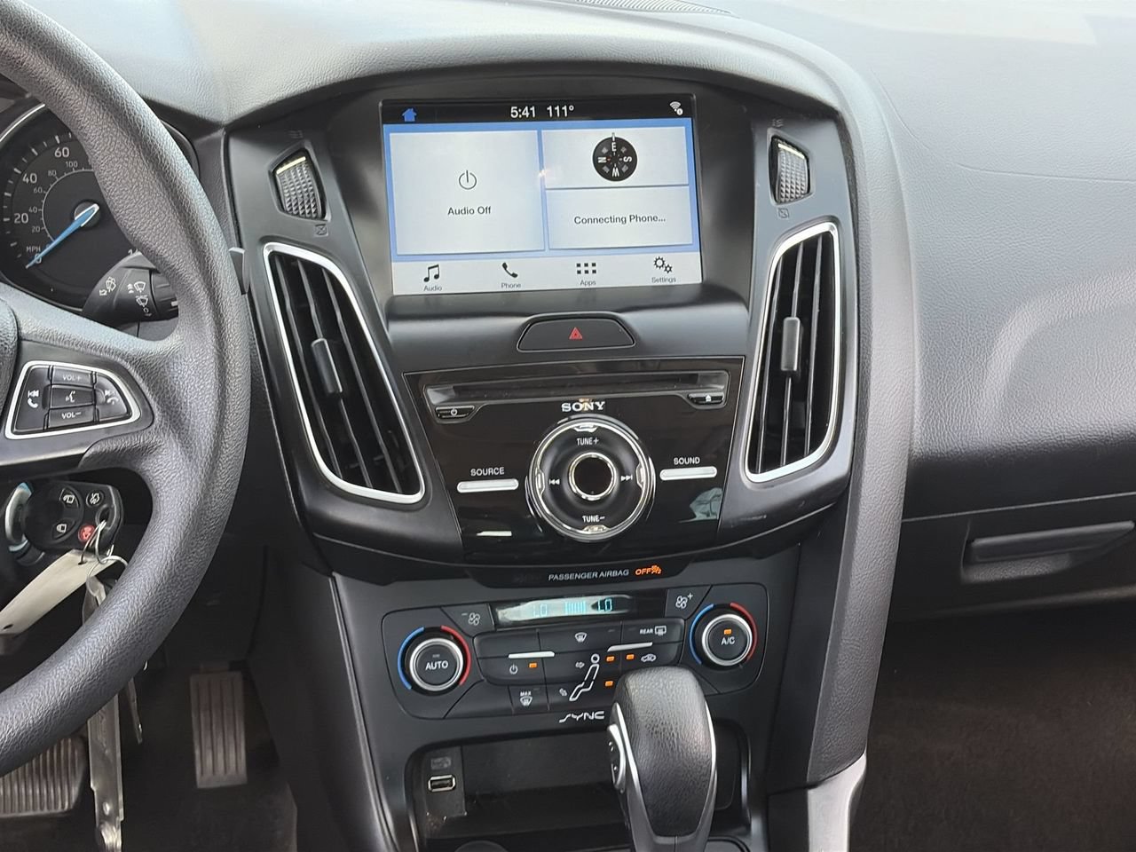 Used 2018 Ford Focus SEL FWD image 14