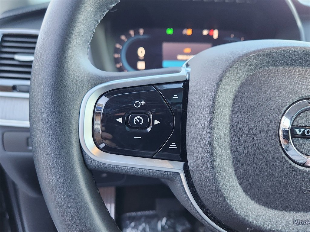 Used 2025 Volvo XC90 T8 Ultra w/ Protection Package Premier image 9
