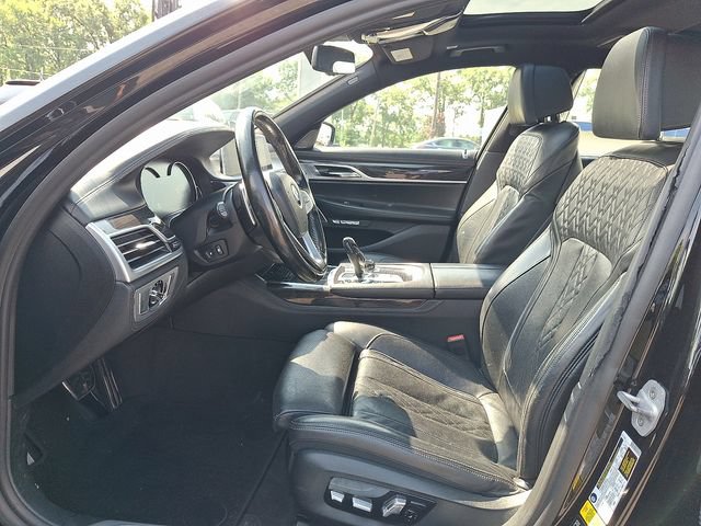 Used 2018 BMW 750i xDrive AWD/4WD image 14